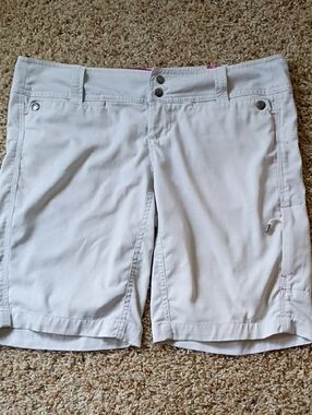 lululemon athletica White Women’s Bermuda Shorts with Pink Stitch Accents